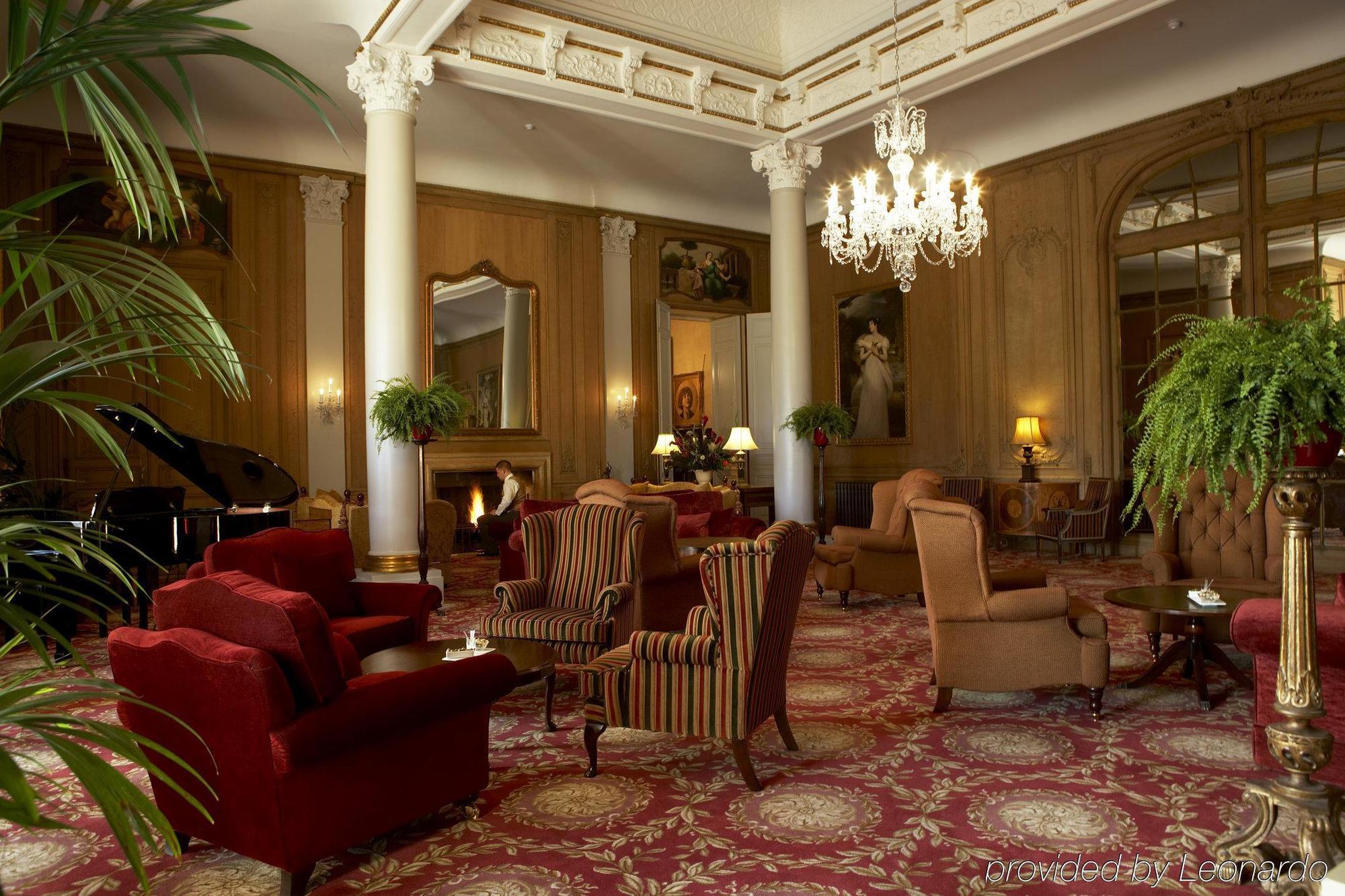 فندق لوتون هوو، وغولف أند سبا المظهر الداخلي الصورة The lobby of the Hotel de la Paix